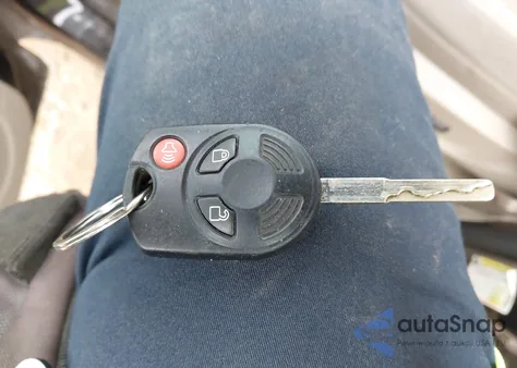 2014 Ford Escape Se z USA, uszkodzony, nr VIN 1FMCU0GX0EUA19275